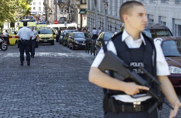 Ten Suspected Terrorists Arrested in Europe