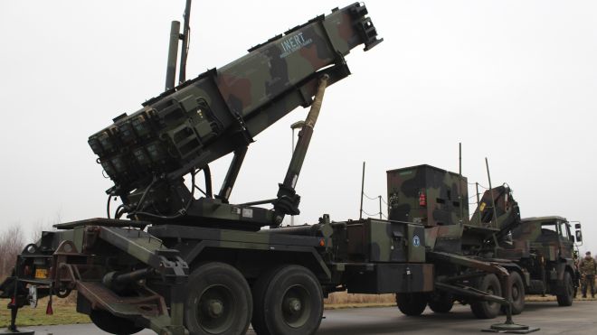 Dutch Patriot missiles shipped to Turkey amid threat from Syrian civil war