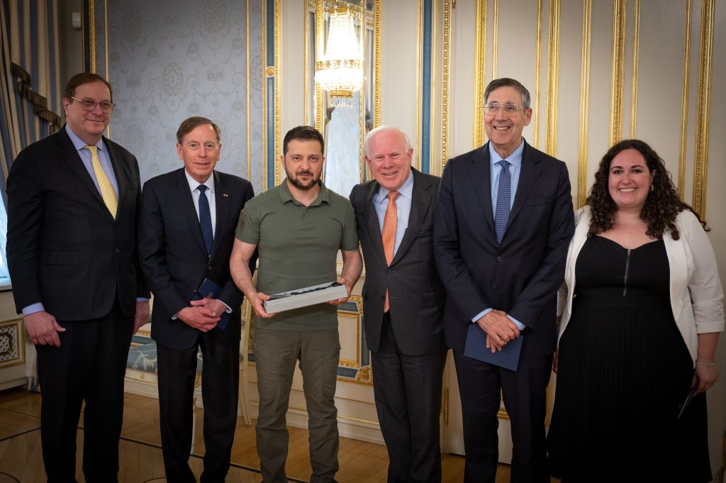 Ukrainian President Volodymyr Zelenskyy honored with Atlantic Council Global Citizen Award in Kyiv
